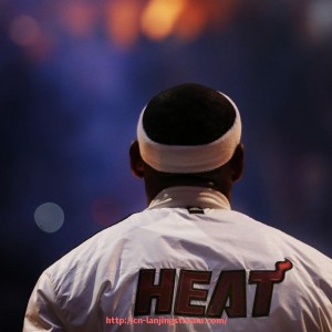 蓝鲸体育直播-德甲球队特色与风格全面介绍配图大全